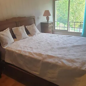 Location De à Neylis Avec Vue Sur Les Forêts Et Les Champs Appartement